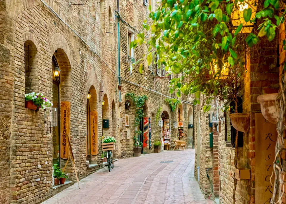 Simple Guide: day trip from Florence to San Gimignano