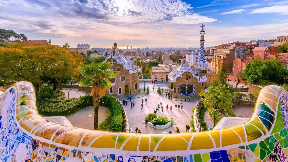 Essential day trip from lloret de mar to barcelona