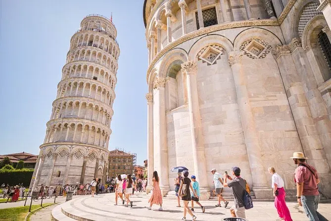 Getting to Pisa From Florence: Train, Bus, or Tour?