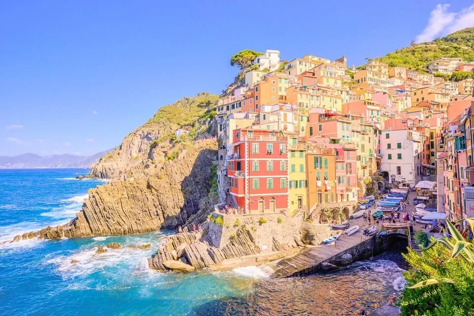 Your Transport Guide: Getting from Florence to Cinque Terre by Train